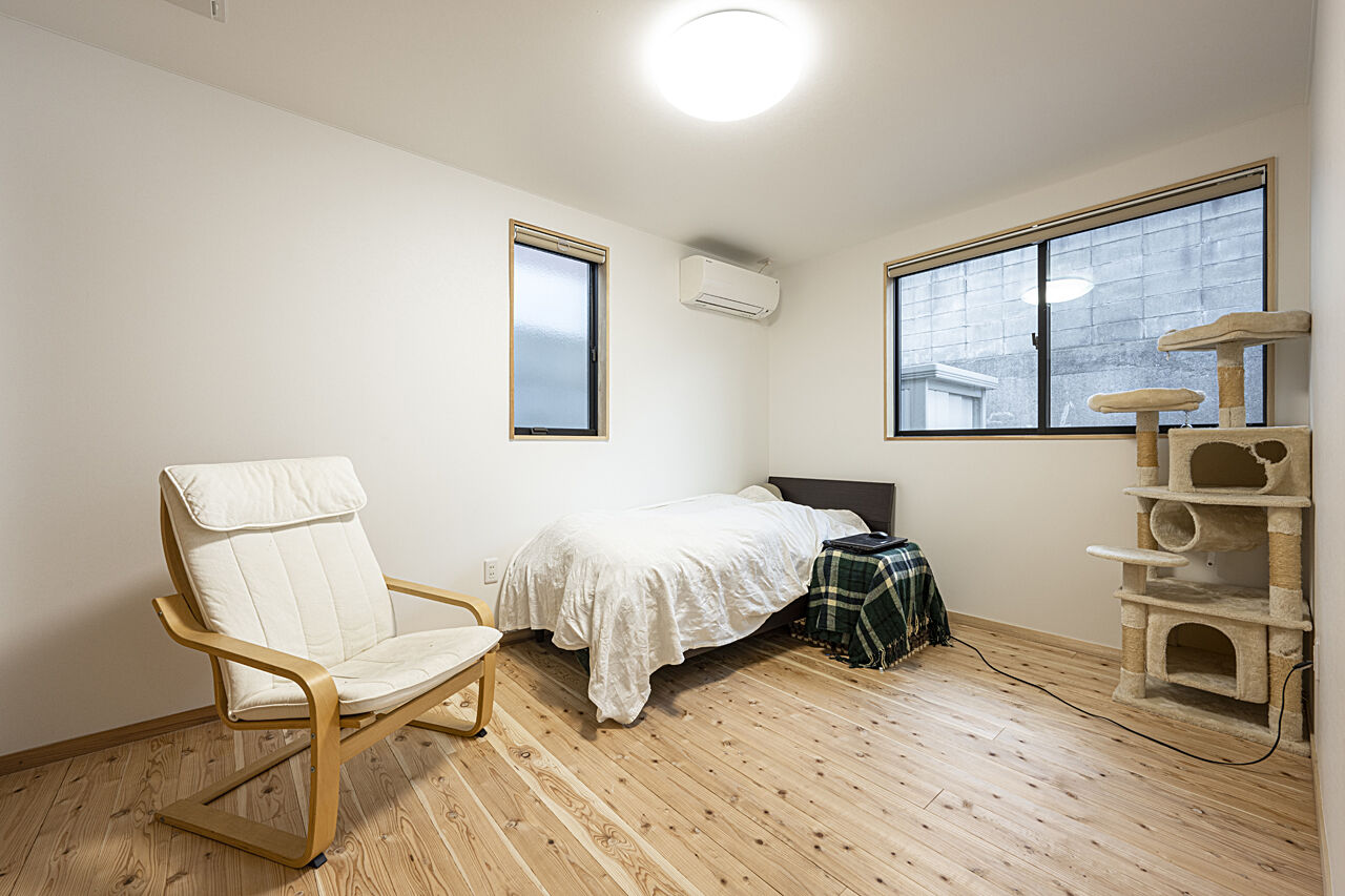 寿工務店 【自然素材×平屋】無垢材と間仕切りのない広々空間で、人もペットも心地よくの建築実例画像5