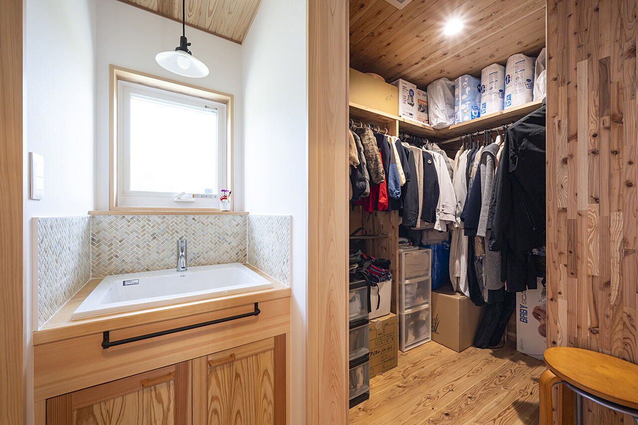 寿工務店 無垢材+自然素材で「ちょい田舎暮らし」を楽しむ、心と身体にやさしいお家の建築実例画像8