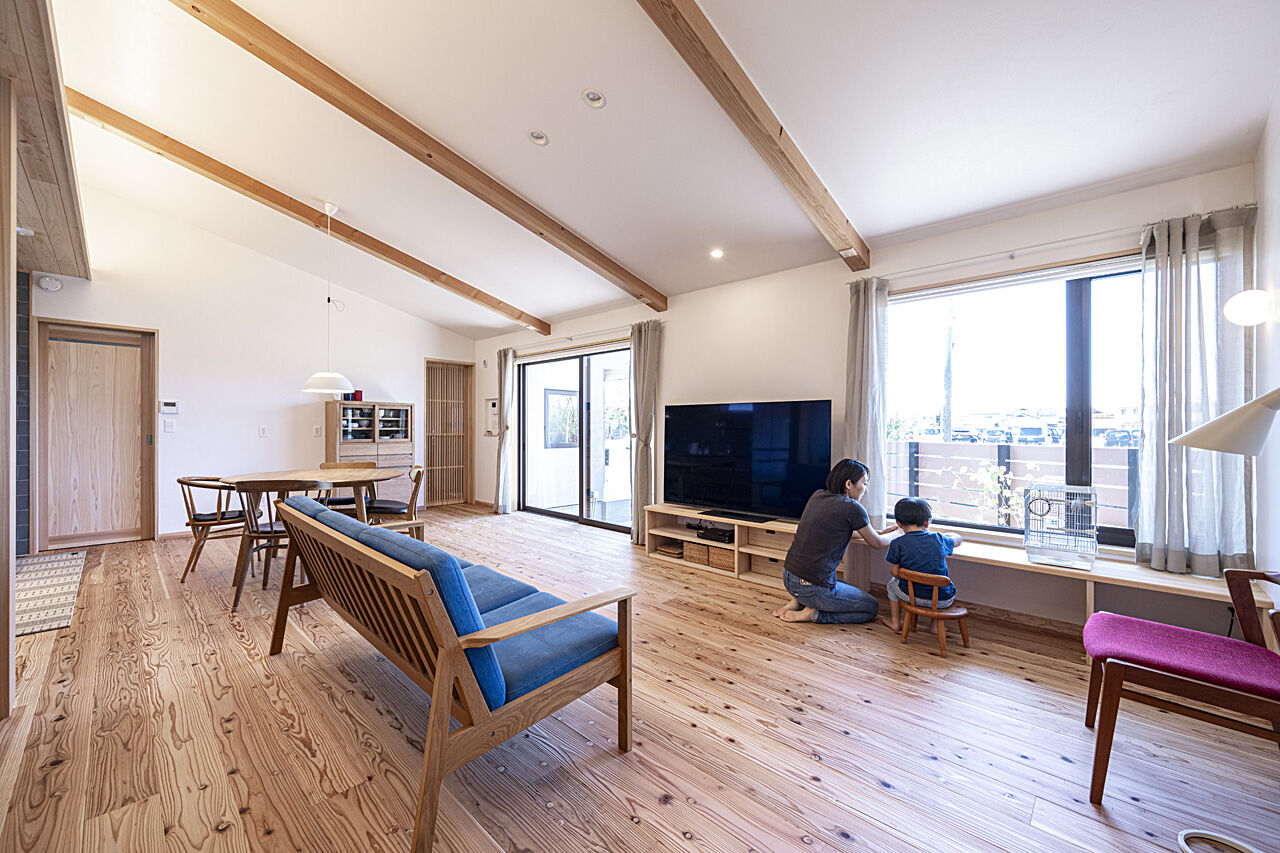 寿工務店 【平屋+小屋裏】家づくりを知りつくす夫妻が建てた、表情豊かで美しい山口県の平屋の住まいの建築実例画像3