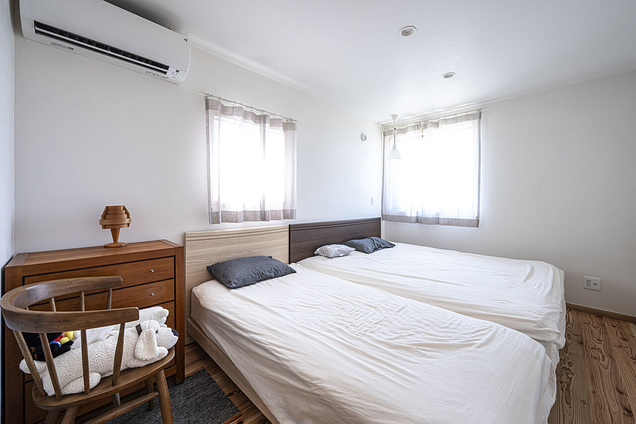 寿工務店 【平屋+小屋裏】家づくりを知りつくす夫妻が建てた、表情豊かで美しい山口県の平屋の住まいの建築実例画像10