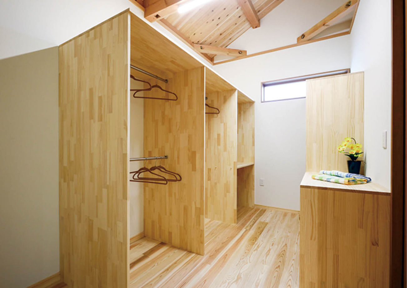 夢工房 【大阪府/2000万円台/狭小/20坪/】大阪府で2000万円台で建てた天然木の狭小住宅の実例（間取り図あり）の建築実例画像7