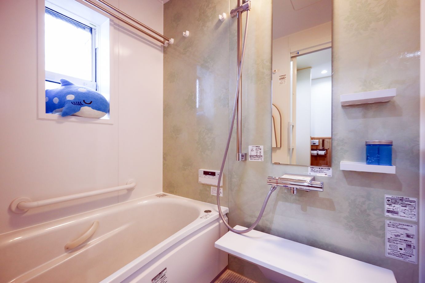 夢工房 【大阪府/2000万円台/狭小/20坪/】大阪府で2000万円台で建てた天然木の狭小住宅の実例（間取り図あり）の建築実例画像9