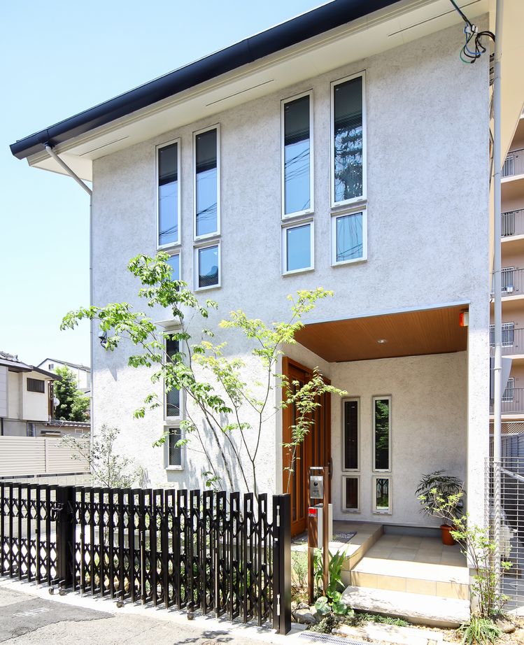 夢工房 【2000万円台/大阪府大阪市/自然素材の家】シラス壁と無垢材の高断熱&都市型住宅の建築実例画像2