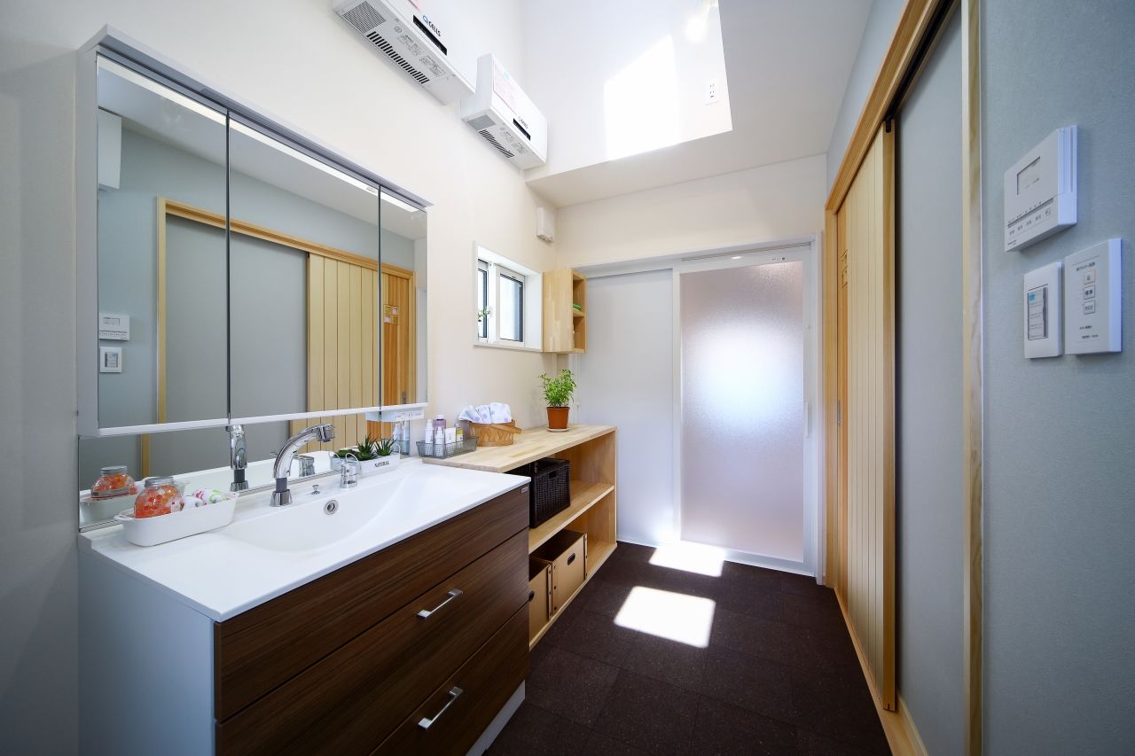 夢工房 【2000万円台/大阪府大阪市/自然素材の家】シラス壁と無垢材の高断熱&都市型住宅の建築実例画像5