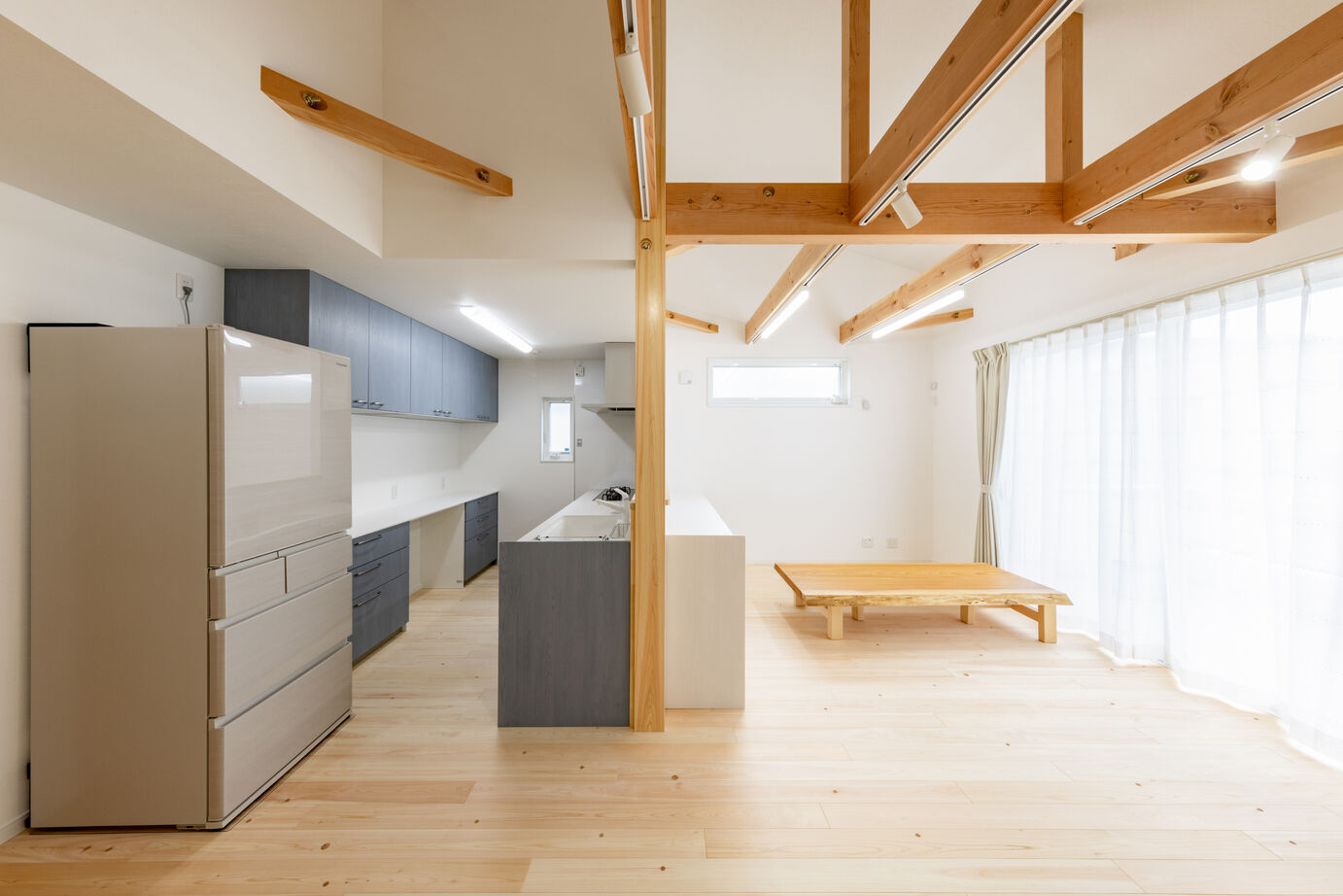 夢工房 【大阪府大阪市/２階建て/家事ラク】自然素材が生み出す憩いの空間。家事動線を工夫した住まいの建築実例画像3