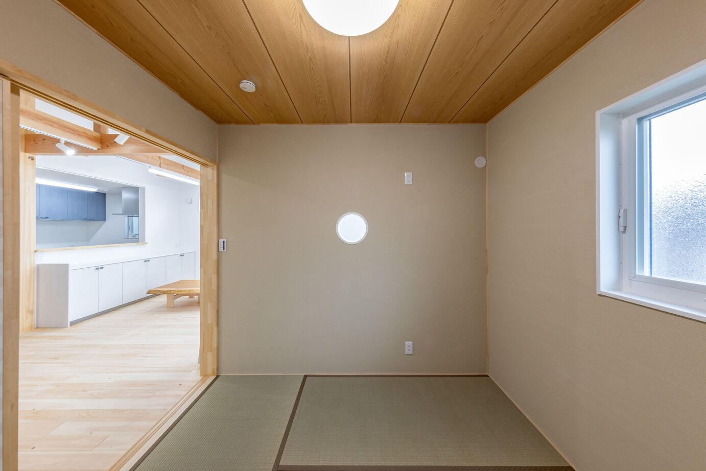 夢工房 【大阪府大阪市/２階建て/家事ラク】自然素材が生み出す憩いの空間。家事動線を工夫した住まいの建築実例画像7