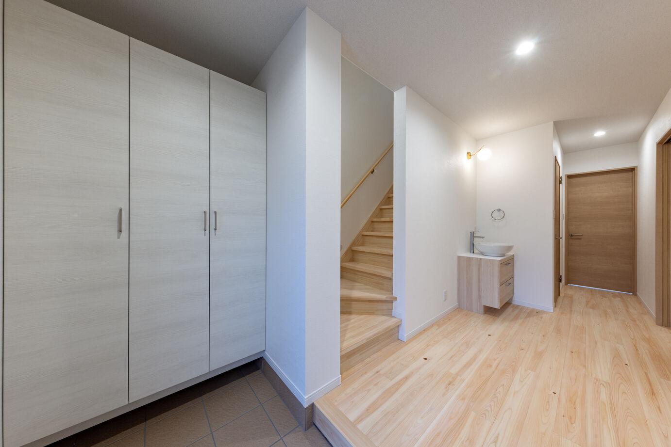 夢工房 【大阪府大阪市/２階建て/家事ラク】自然素材が生み出す憩いの空間。家事動線を工夫した住まいの建築実例画像9