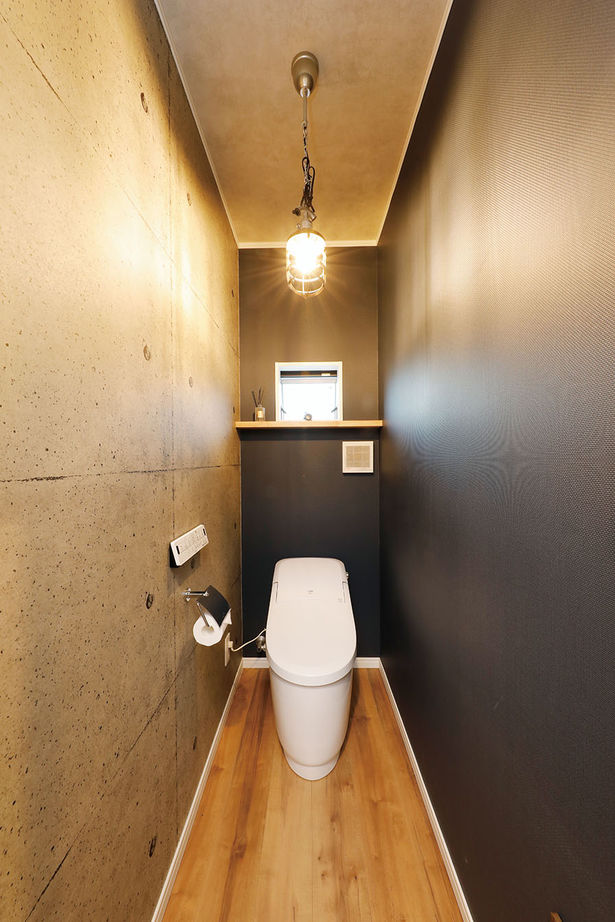 三心 【3000万円台/吹き抜け/ウッドデッキ/ロフト/2階LDK】木造とRC造で建て替えた地下ガレージのある二世帯住宅の建築実例画像10