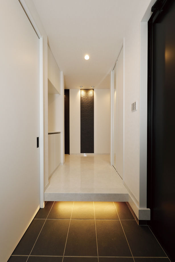 三心 【2000万円台/吹き抜け/間口5ｍ/間取り図】自由でデザイン性あふれる設計。開放的なスキップフロアのある家の建築実例画像7