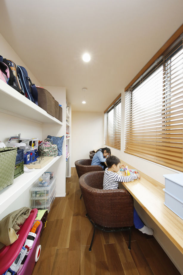 三心 【店舗併用住宅/3階建て/2階リビング】諦めていた開放的な住空間を素材にもこだわって予算内で実現した家の建築実例画像6