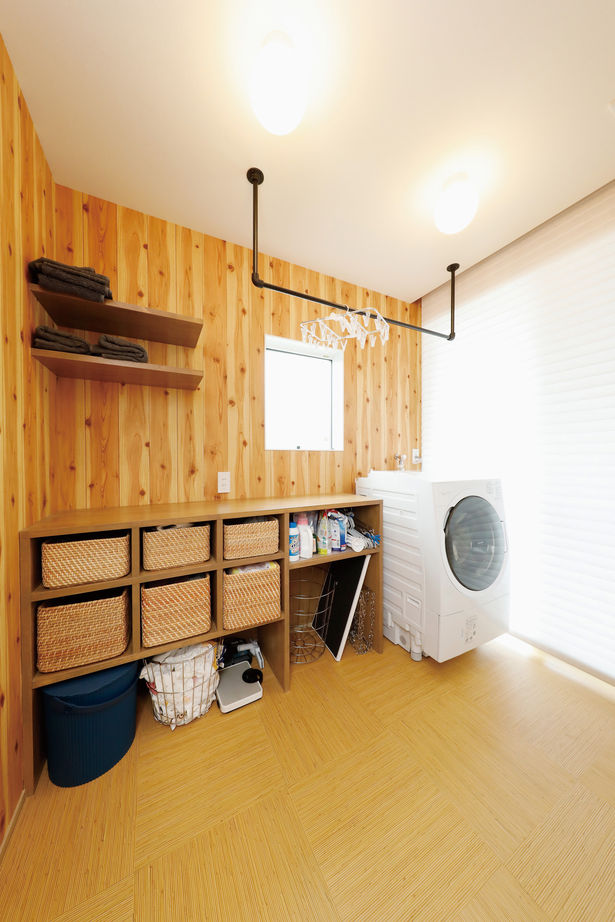 三心 【2200万円/平屋風二階建て/間取り図】自由度の高い家づくり。土間玄関から入るシンプルで独創的な注文住宅の建築実例画像5