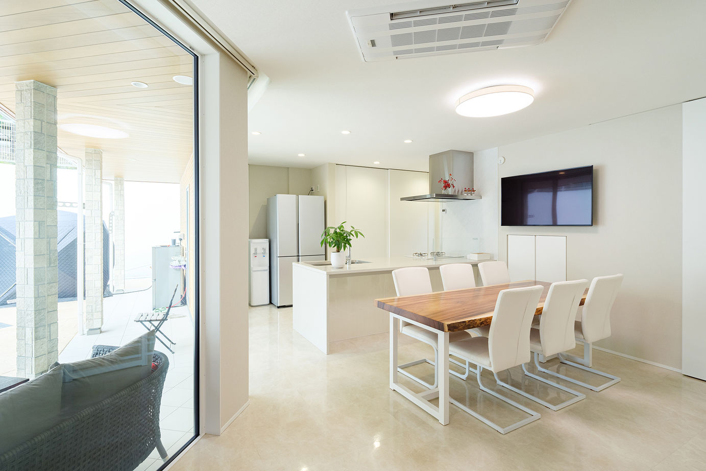 三心 【神奈川県/サウナのある家/プールのある家/間取り図】三心の設計力で叶った、夢のリゾートスタイル！の建築実例画像3