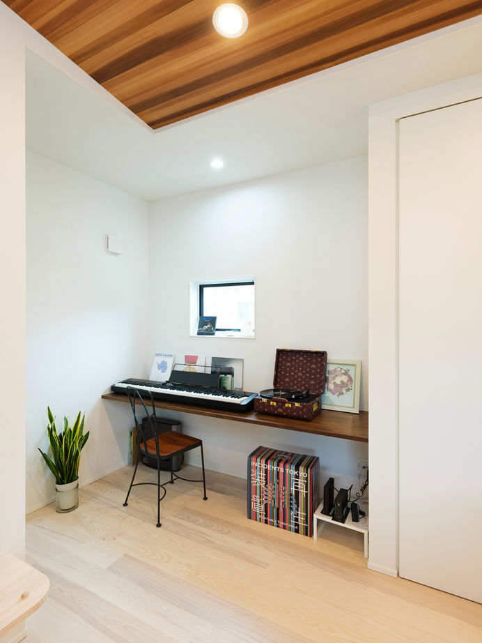 三心 【2000万円台/ビルトインガレージ/屋上/間取り図】サーフィンを楽しむ家づくり。ゆったりとした1LDKの家の建築実例画像8