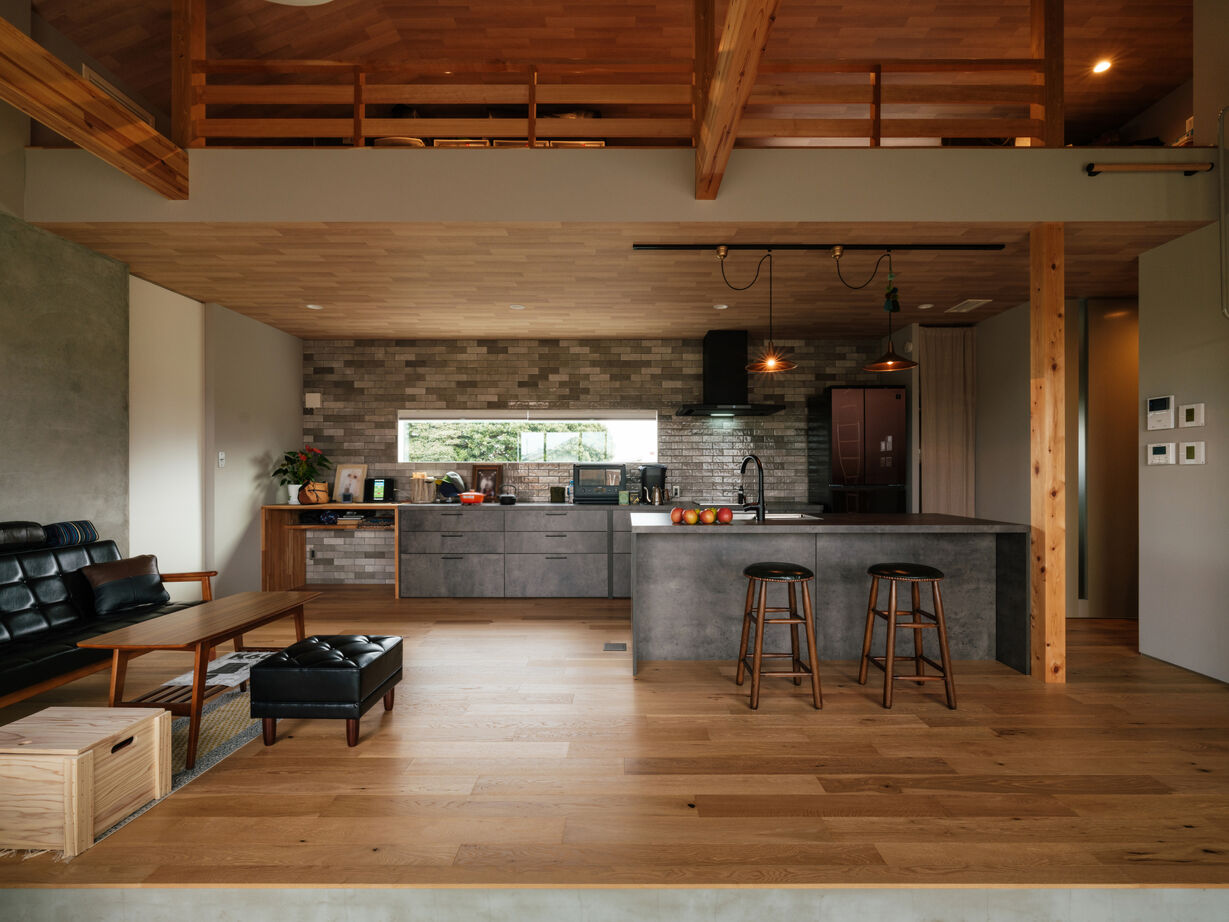 三心 【3000万円台/平屋/ロフト/間取り図】土間と薪ストーブのある、上質な暮らしを満喫できる平屋の建築実例画像3