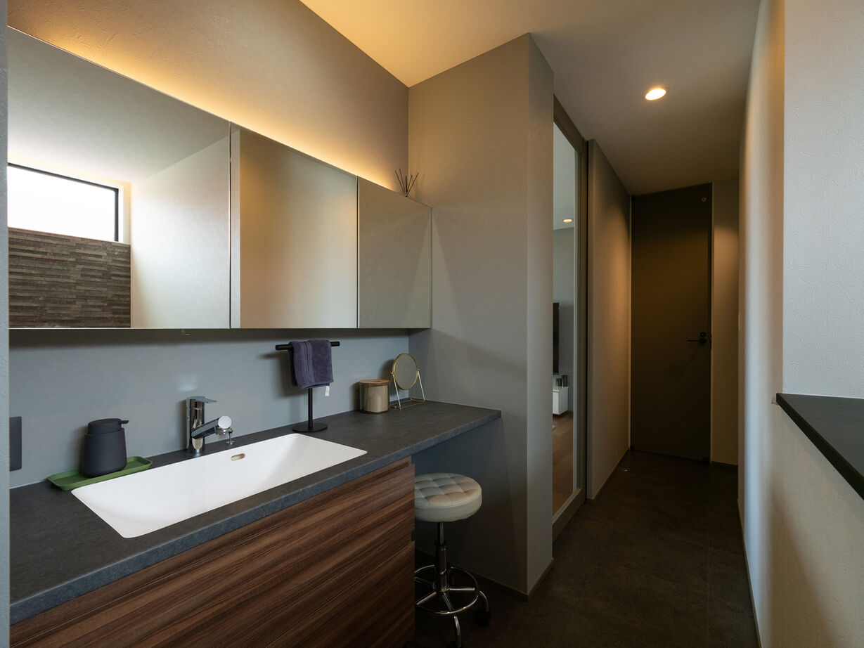 三心 【2000万円台/2階LDK/間取り図】ガレージハウスにカフェのくつろぎを。趣味と暮らしが融合した住まいの建築実例画像5