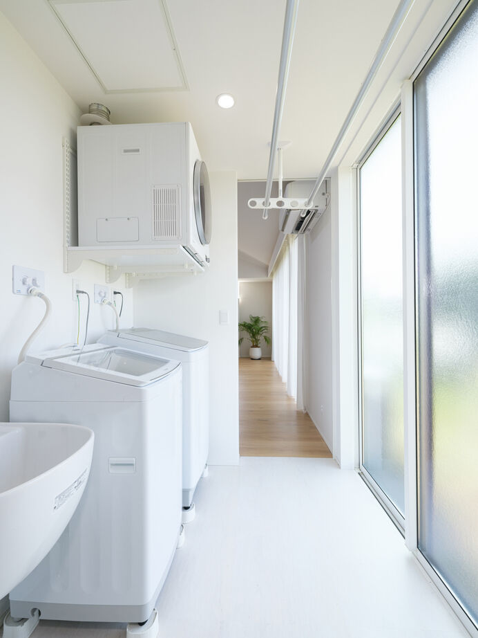 三心 【3000万円台/平屋/7人家族/間取り図】大家族を包む大きな庭と勾配天井のある大空間。理想の平屋の建築実例画像7