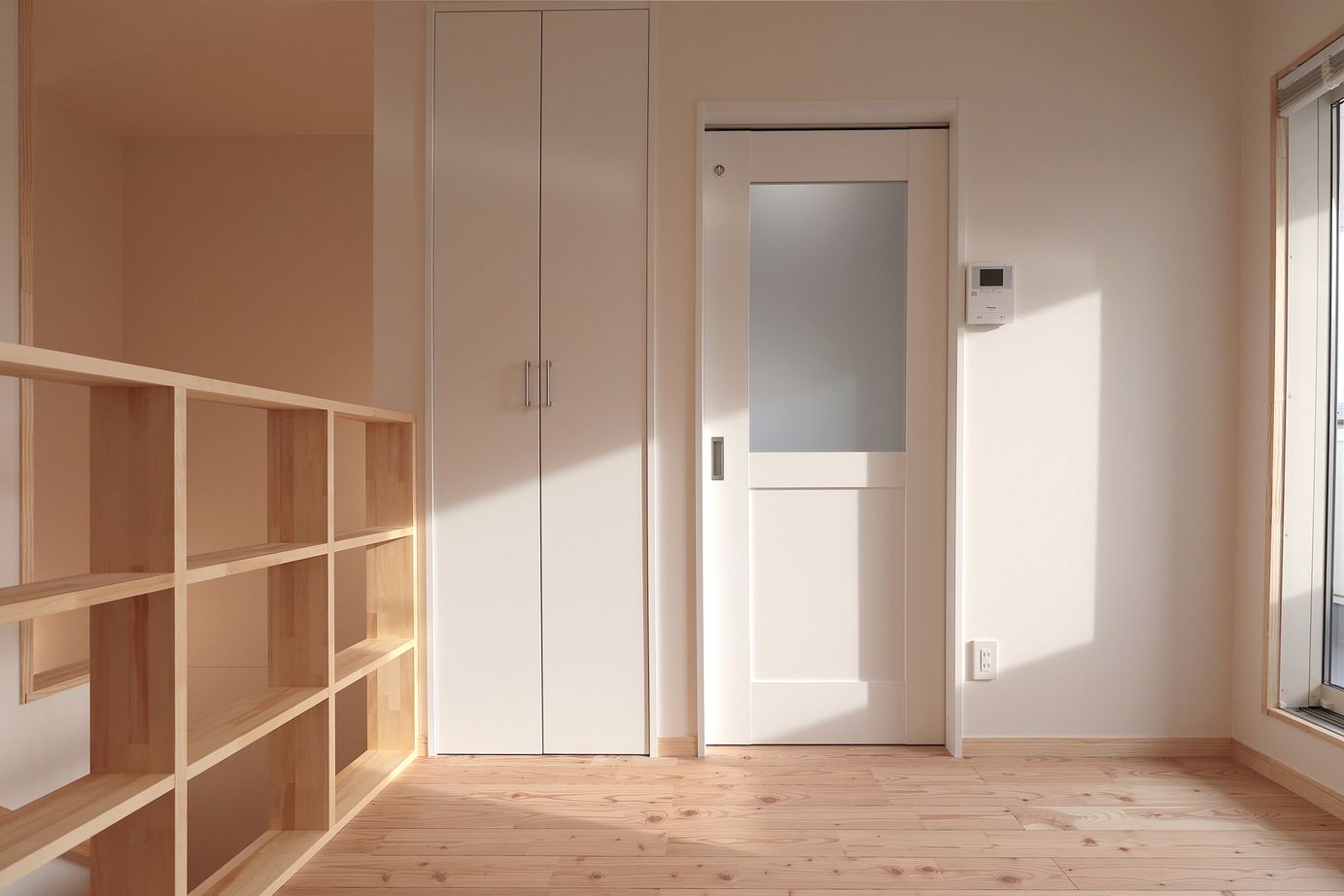 古郡ホーム 【間取り図有/23畳LDK】素材の素朴な手触りを愉しみ、いつまでも共に育つ家の建築実例画像4