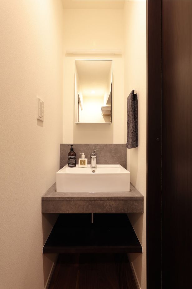 古郡ホーム 【間取り図あり/33坪】外に閉じ、内に開く　光のニュアンスまで魅せる住まいの建築実例画像5