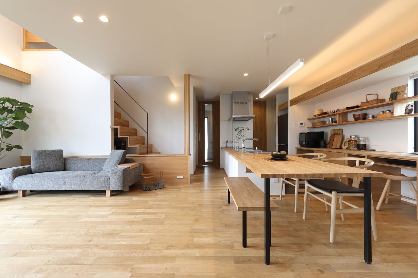 古郡ホーム 【間取り図】内と外、自然とつながる設計で家族の心地よい距離を大切にの建築実例画像2