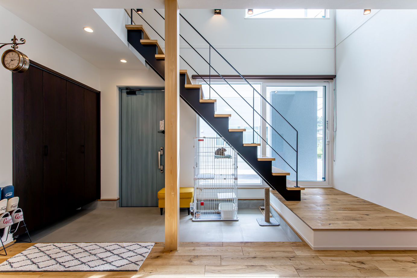 アイデザインホーム 【2000万円台/広島県広島市/延床36坪/土間/ペットと暮らす】グレーイッシュブルーが魅力的なガレージハウスの建築実例画像8