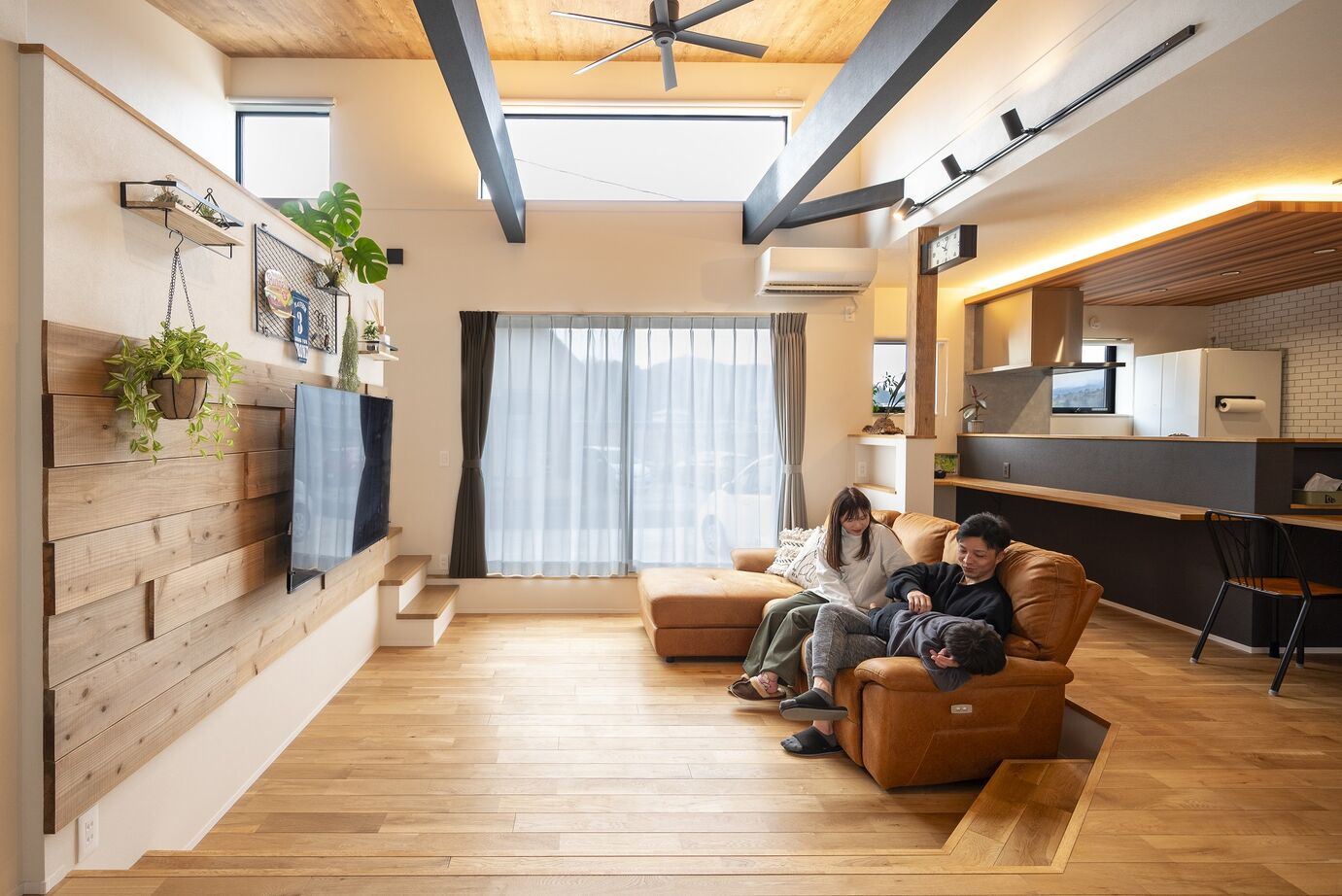 アイデザインホーム 【2000万円台/広島県安芸郡/95坪/平屋】家事ラク動線や可変性ある洋室など、将来を見据え子育てしやすい家の建築実例画像2