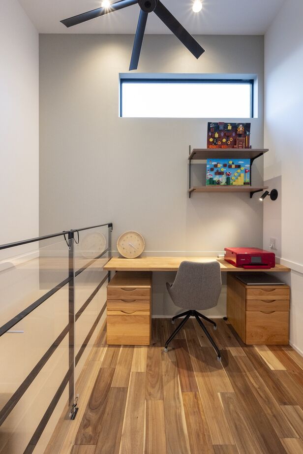 アイデザインホーム 【2000万円台/三重県桑名市/70坪/収納充実】中庭で遊ぶ子どもの姿がリビングから見える、家族のつながる家の建築実例画像4