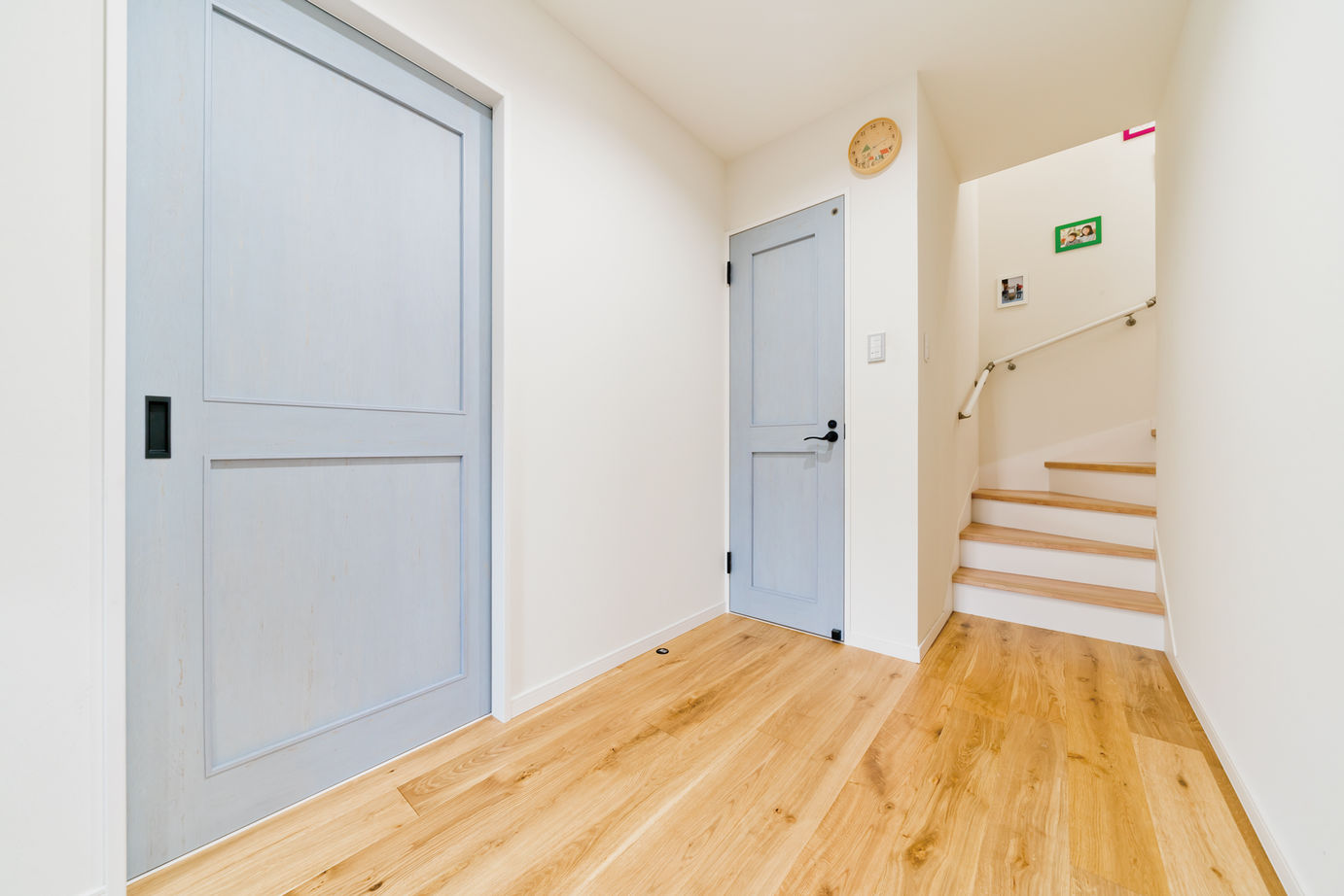 一級建築士事務所　上野工務店 【豊中市／1000万円台／約30坪】光が差し込むLDKとバルコニーから星空を眺める、開放感溢れる家の建築実例画像5