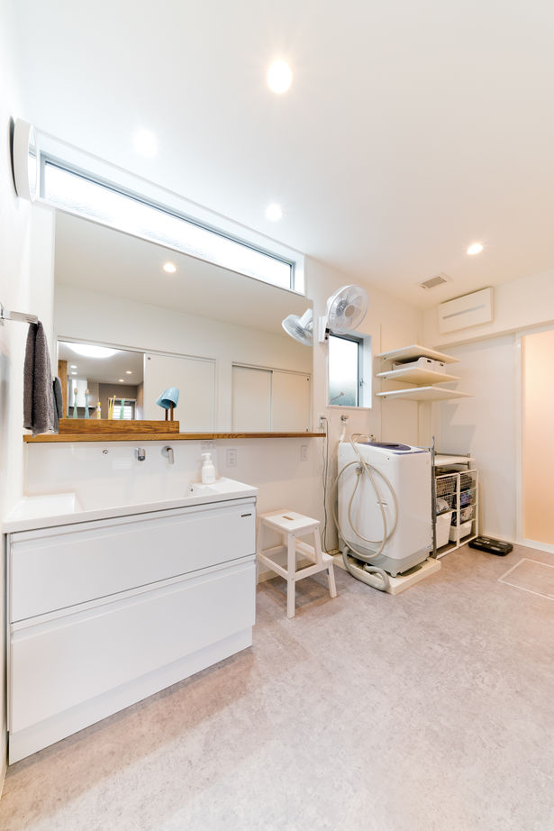 一級建築士事務所　上野工務店 【2500万円～3000万円台・延べ床面積約48坪・茨木市】まるで体育館！子どもが元気いっぱい走り回る22畳LDKの建築実例画像8