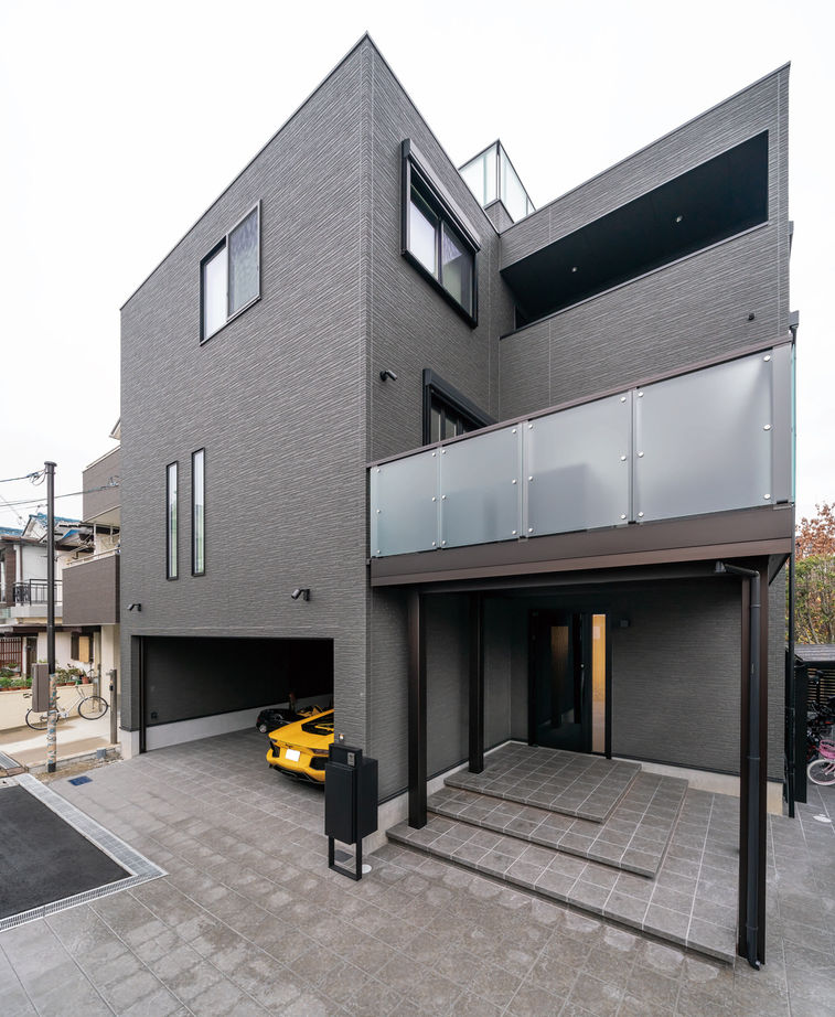 一級建築士事務所　上野工務店 【3500～4000万円台／約80坪／間取り有】シアタールームやインナーガレージのある豪華絢爛な家の建築実例画像2