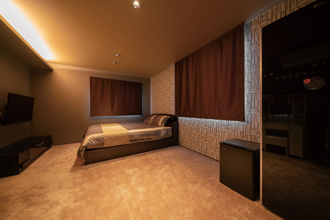 一級建築士事務所　上野工務店 【3500～4000万円台／約80坪／間取り有】シアタールームやインナーガレージのある豪華絢爛な家の建築実例画像10