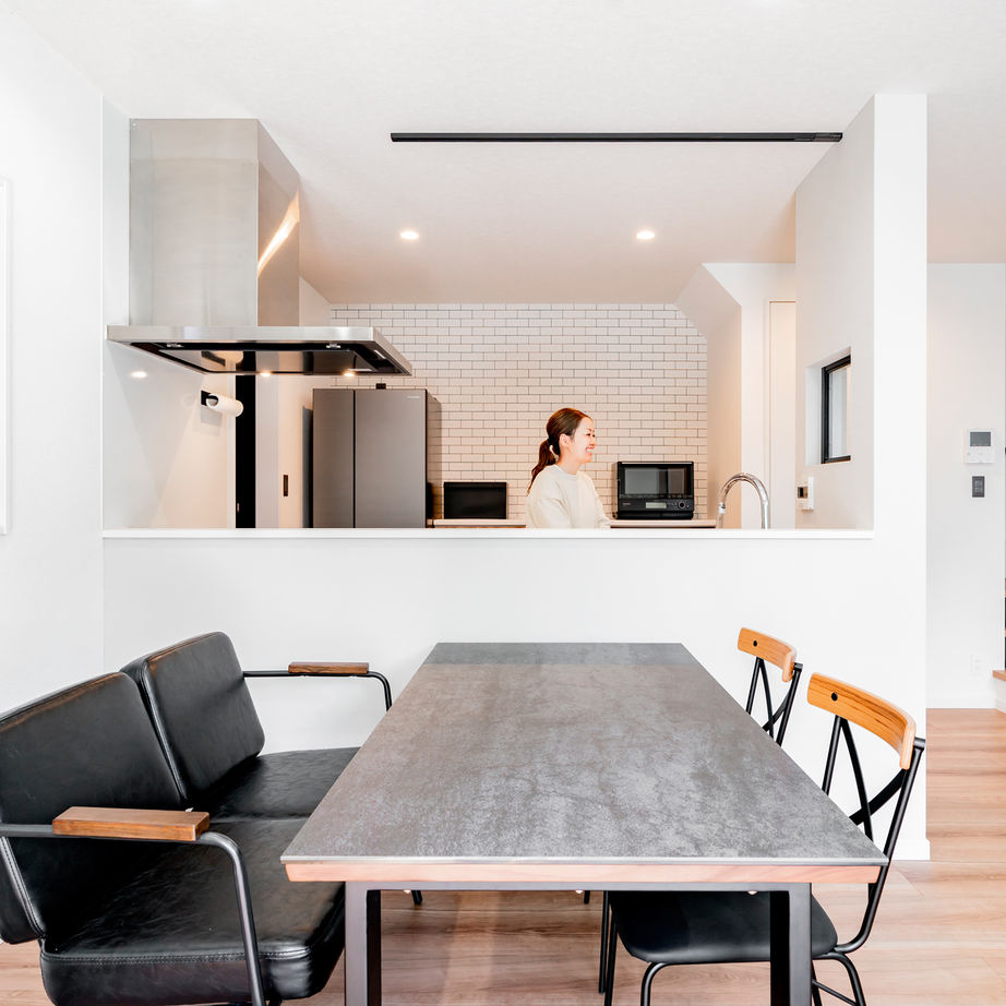 一級建築士事務所　上野工務店 【高槻市・1000万円台・キューブ型デザイン】シンプルでカッコいい。子育て＋家事がしやすい家の建築実例画像4