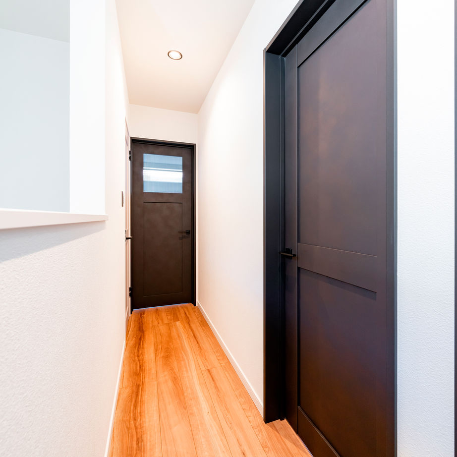 一級建築士事務所　上野工務店 【高槻市・1000万円台・キューブ型デザイン】シンプルでカッコいい。子育て＋家事がしやすい家の建築実例画像9