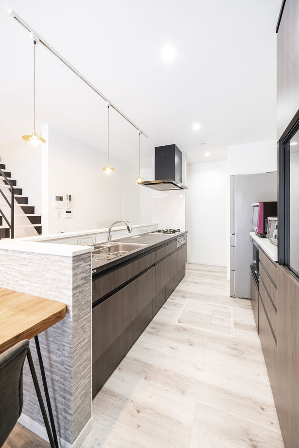 一級建築士事務所　上野工務店 【茨木市・間取り図あり・キューブ型デザイン】３LDKから５LDKまで変化できる間取りの建築実例画像4