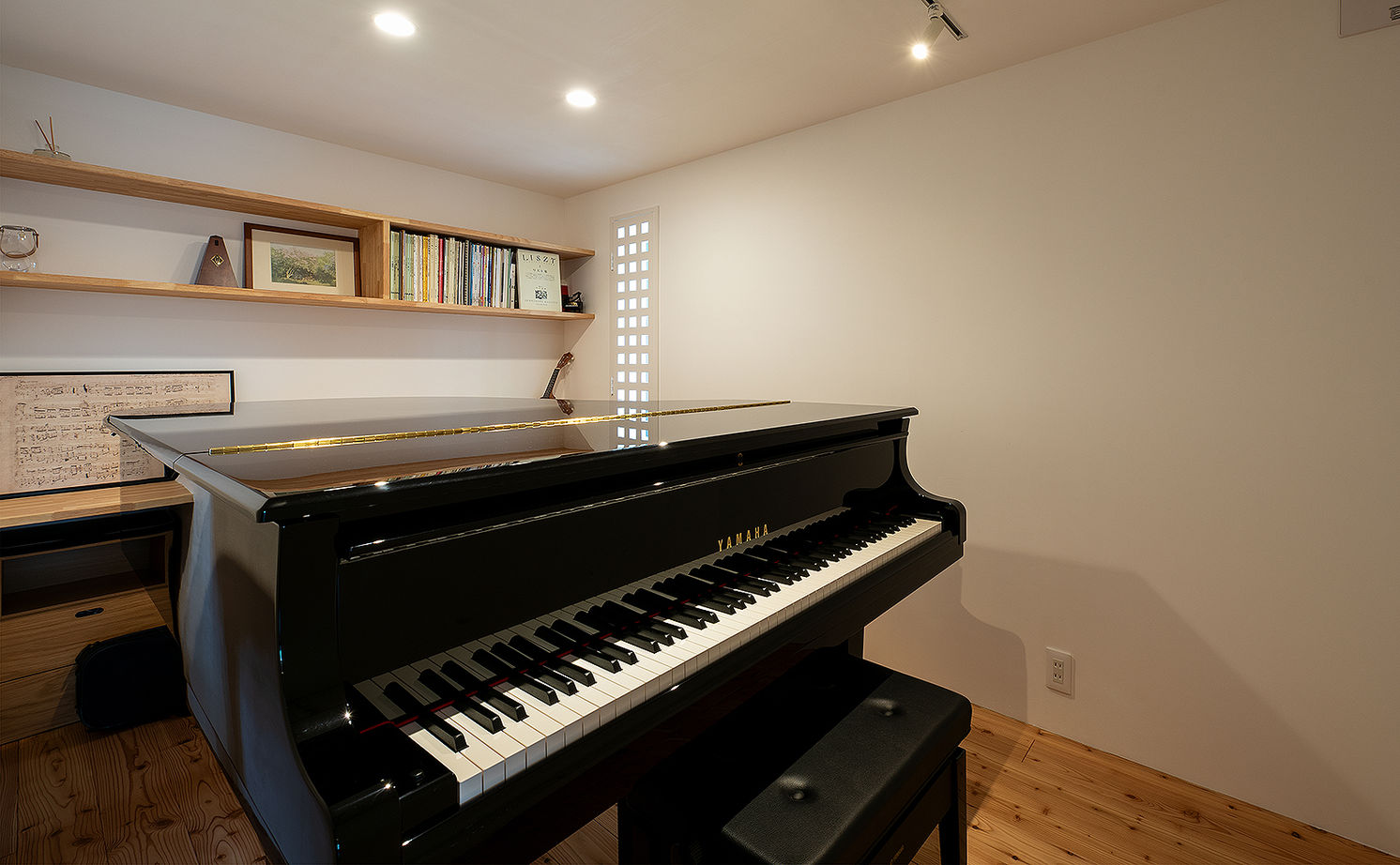 オモシロ設計集団　ecomo（エコモ） 【4000万円～｜ジャパンディ｜間取り】すべての窓から緑が見える、居心地のよい家族の棲家の建築実例画像8