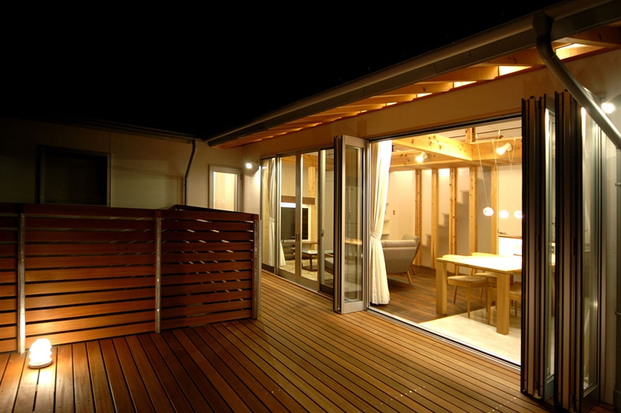 TENアーキテクツ一級建築士事務所 【建築士と建てた家＋二世帯住戸＋自然素材】２階のLDK上部には、富士山が眺められるロフトも設置の建築実例画像5