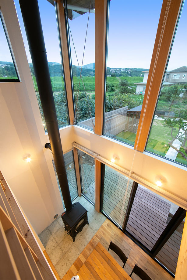 TENアーキテクツ一級建築士事務所 【建築士と建てた家＋二世帯住宅＋薪ストーブ】世帯で棟屋を分離しながらも連携フォルムの美観を実現の建築実例画像5