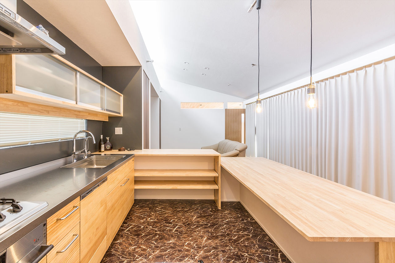 TENアーキテクツ一級建築士事務所 【建築士と建てた家×平屋×中庭】中庭をロの字のように囲んで周囲からの視線をカットする3LDK・約30坪の平屋の建築実例画像5