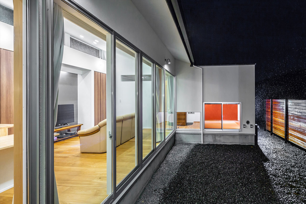 TENアーキテクツ一級建築士事務所 【建築士と建てた家×平屋×中庭】中庭をロの字のように囲んで周囲からの視線をカットする3LDK・約30坪の平屋の建築実例画像9