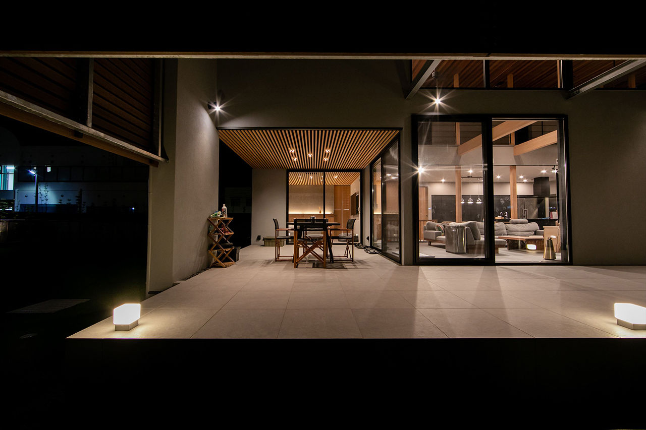 TENアーキテクツ一級建築士事務所 【建築士と建てた家＋ドッグラン＋自然素材＋吹き抜け】マンションからの目隠しとオープン感を両立した家の建築実例画像10