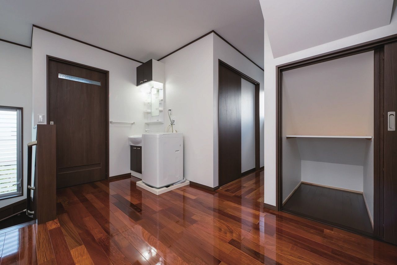 三上建設 【3000万円台|60坪台|間取り】音楽を存分楽しめる防音室や豊富な収納で各世帯が快適に過ごす二世帯住宅の建築実例画像7