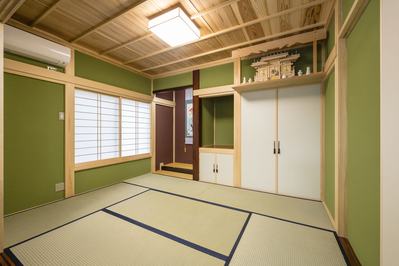 三上建設 【2000万円台|30坪台|ガレージ|収納充実】本格和室のある、趣味も楽しめるガレージ付きの住まいの建築実例画像2