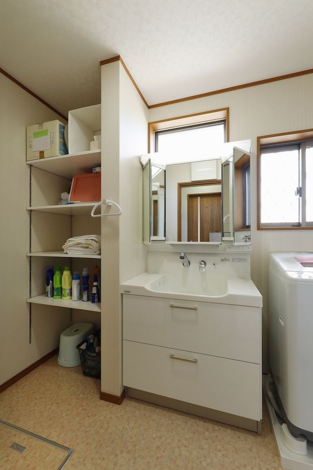 三上建設 【1000万円台|20坪台|間取り】毎日を快適に過ごす回遊動線やたっぷり収納でストレスフリーな平屋の住まいの建築実例画像7