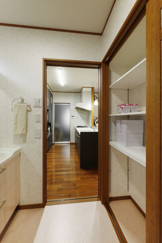 三上建設 【2000万円台|40坪台|間取り】子育てのしやすさ+二世帯それぞれが程よい距離間で過ごせる二世帯住宅の建築実例画像5