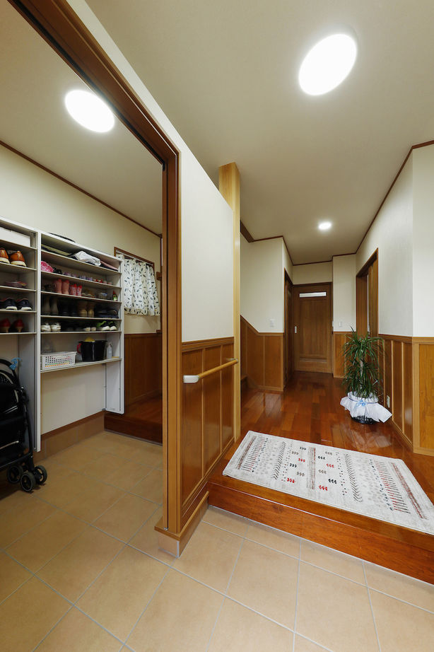 三上建設 【2000万円台|40坪台|間取り】子育てのしやすさ+二世帯それぞれが程よい距離間で過ごせる二世帯住宅の建築実例画像7