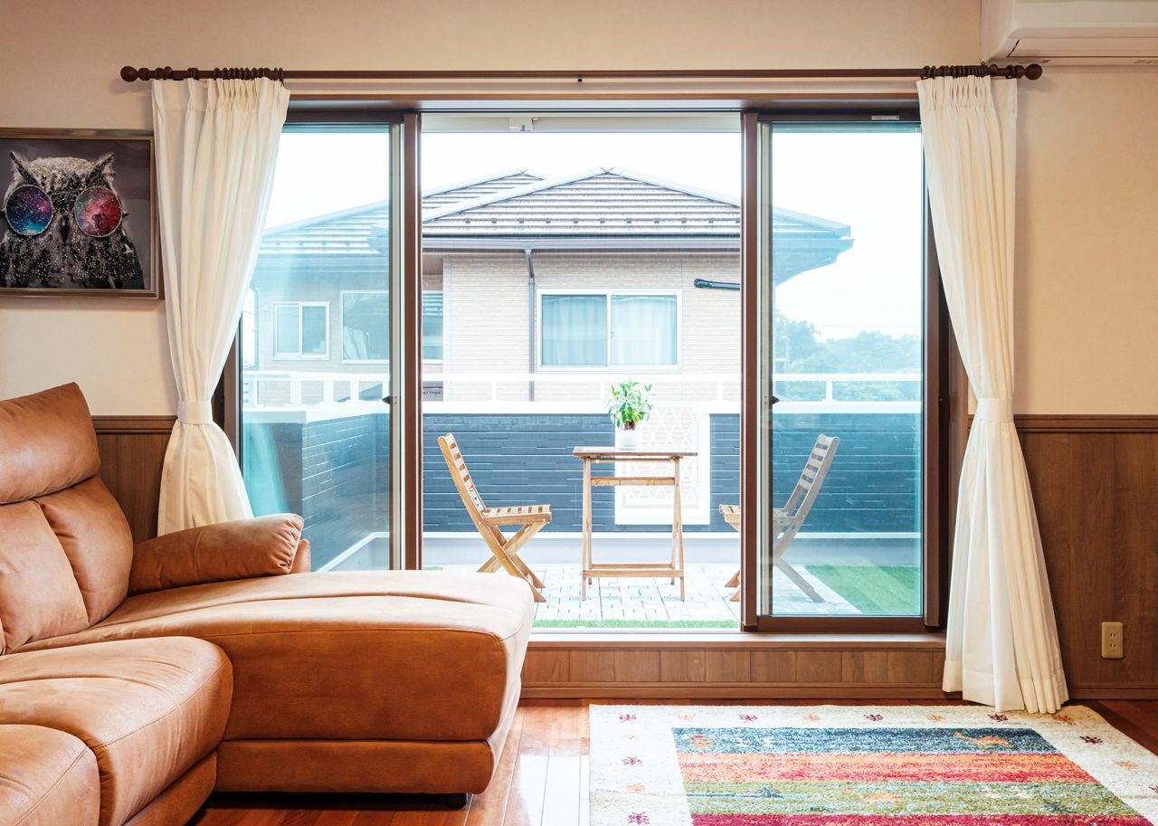 三上建設 【2000万円台|30坪台|間取り図有】2階リビングから続く広いバルコニーがある住まいの建築実例画像4