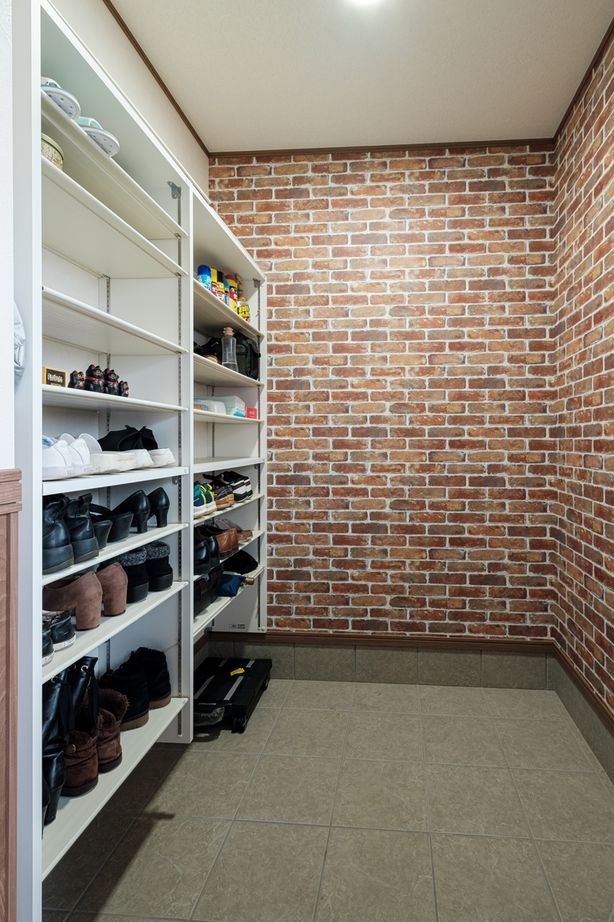 三上建設 【2000万円台|30坪台|間取り図有】2階リビングから続く広いバルコニーがある住まいの建築実例画像10