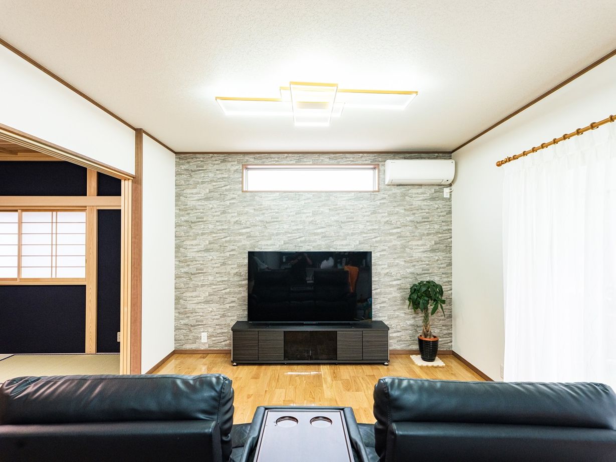 三上建設 【2000万円台|30坪台|間取り図有】シックな本格和室を備えた、収納力抜群の住まいの建築実例画像3