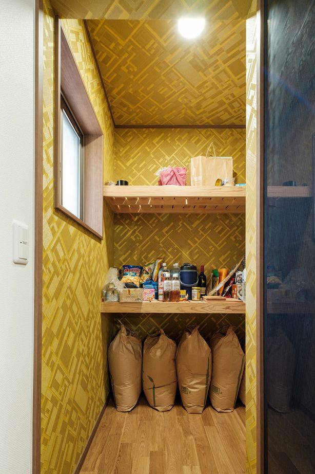 三上建設 【2000万円台|30坪台|間取り図有】シックな本格和室を備えた、収納力抜群の住まいの建築実例画像5