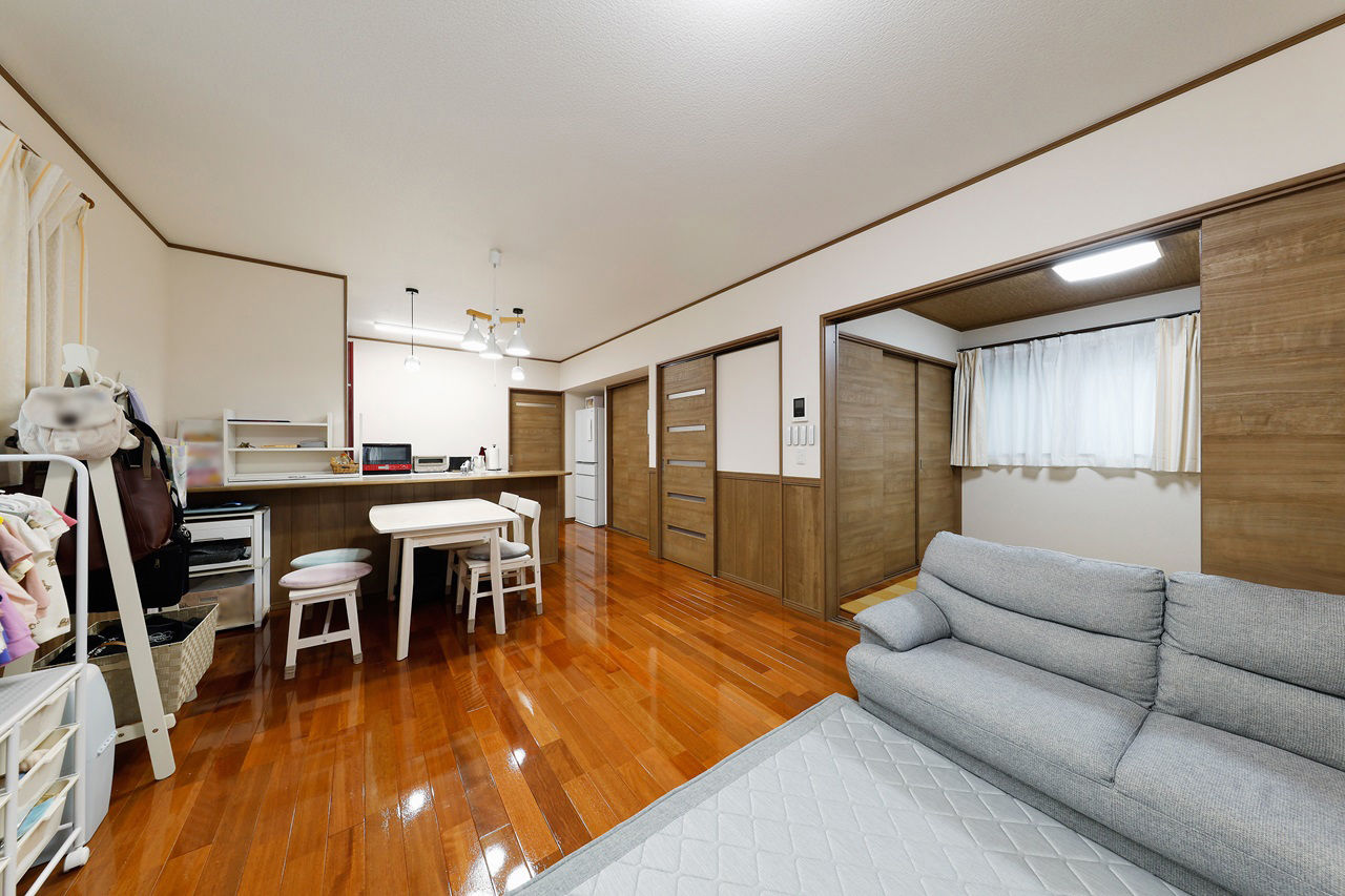 三上建設 【2000万円台|30坪台|間取り図有】ぐるっと回遊できる動線でストレスフリーな暮らしを叶えた住まいの建築実例画像2