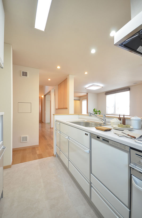 北新建工 【3000万円台｜富山市】外断熱と新換気で、仕切りのない開放的な間取りに！将来に備えた平屋ライクの家の建築実例画像6